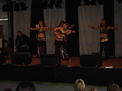 belly dancers